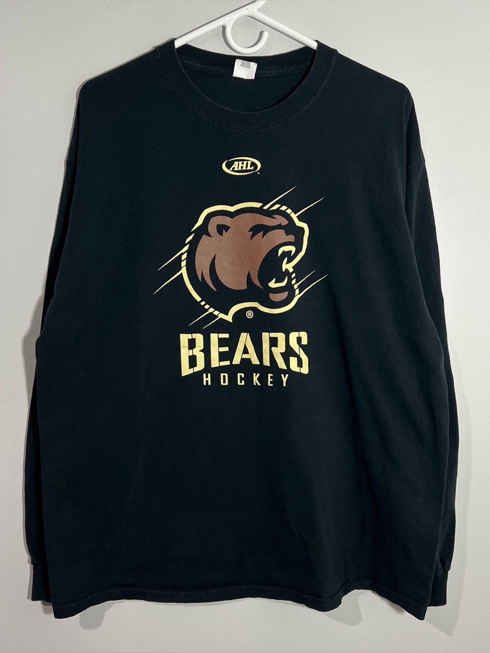 Gildan AHL Hershey Bears Hockey Black Long Sleeve T-Shirt Adult XL